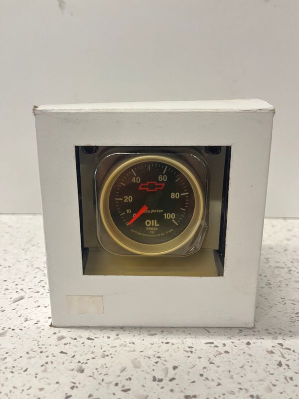 AutoMeter 3621-00406 Chevy Red Bowtie Mechanical Oil Pressure Gauge