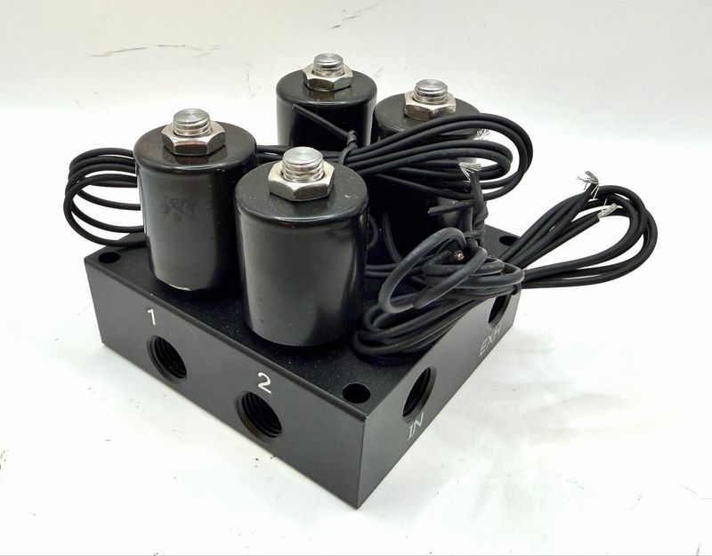 Manifold for Air Ride, 2 Corner, 4 Valve
