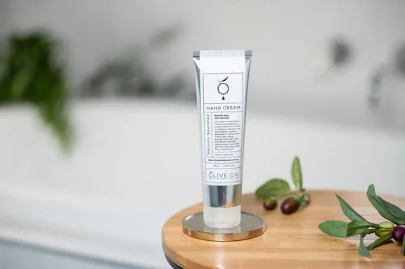 Hand Cream Naturally Nourished 40ml