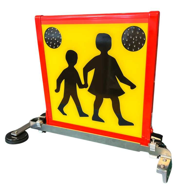 Side-mounted school fixing incl magnets