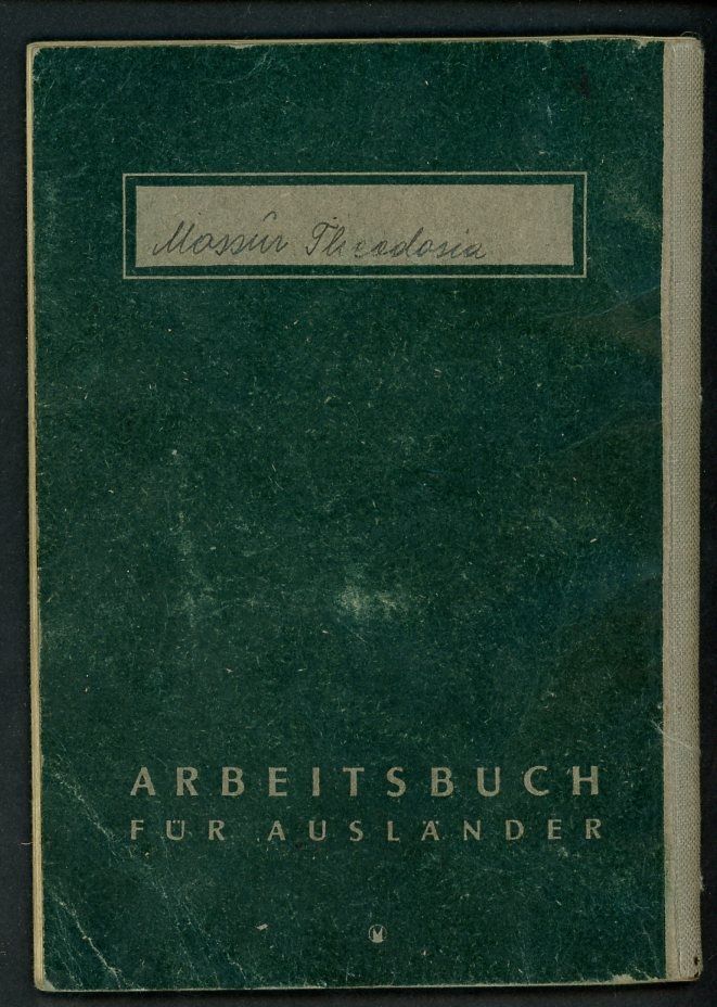 Z FACEBOOK AUCTION, RARE German WW2 Deutsches Reich Arbeitsbuch Fur Auslander Foreigner, Girl From Poland/Ukraine, STARTING BID $25 *