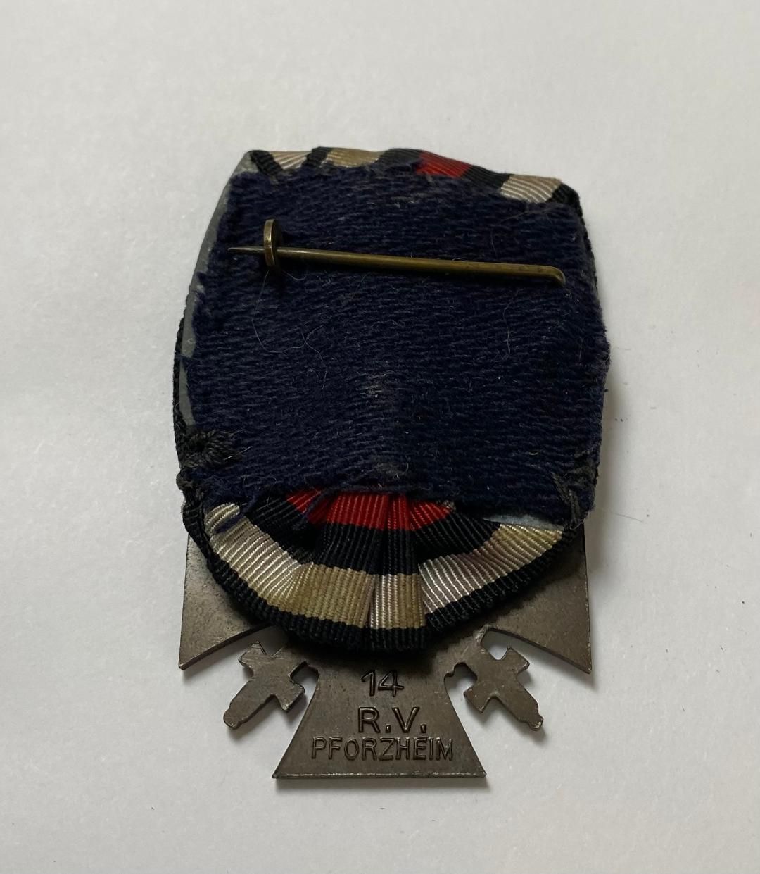 Z German WW1 Hindenburg Honor Cross with Swords + Ribbon On Parade Mount Medal Bar *