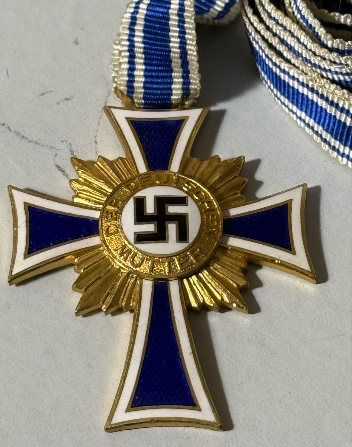 Z German WW2 Mother&#39;s Cross In Gold with Ribbon *