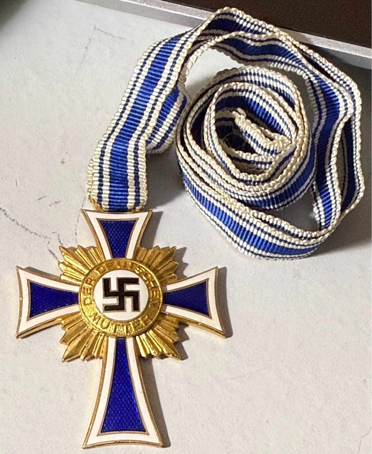 Z German WW2 Mother&#39;s Cross In Gold with Ribbon *