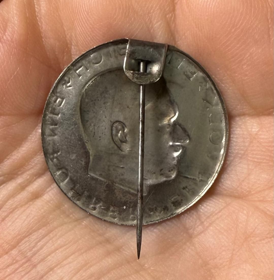 Z FACEBOOK AUCTION - Adolf Hitler Ein Volk Ein Reich Ein Fuhrer Lapel Pin Badge, STARTING BID $5 *
