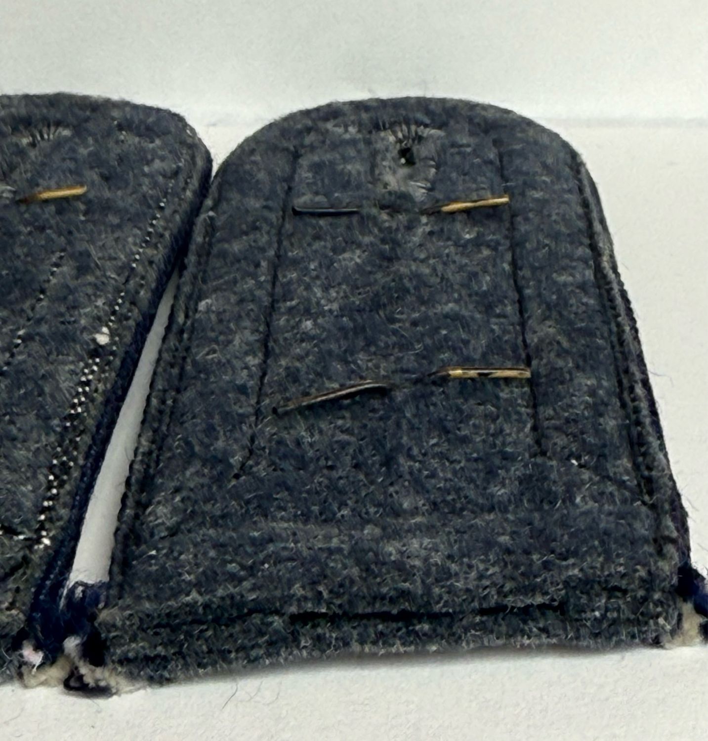 FACEBOOK AUCTION - Pair of Luftwaffe Medical NCO Shoulder Boards Sanitätsobderfeldwebel *