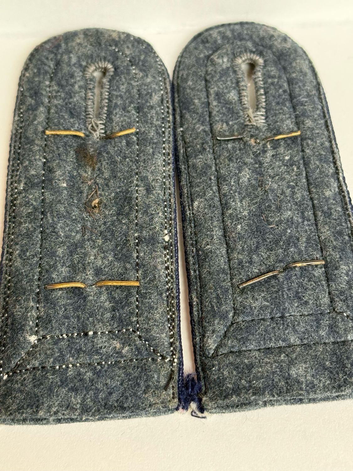 FACEBOOK AUCTION - Pair of Luftwaffe Medical NCO Shoulder Boards Sanitätsobderfeldwebel *