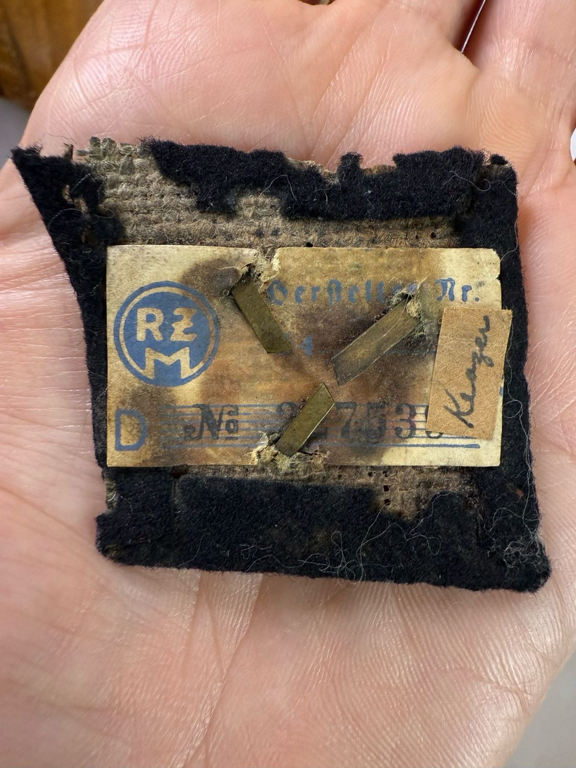 Z FACEBOOK AUCTION - German DAF Insignia with RZM Tag On Back, STARTING BID $5 *