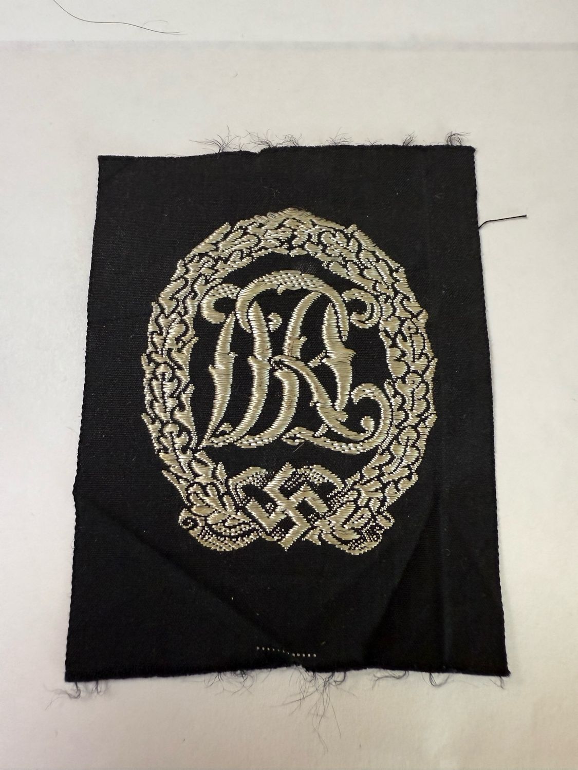 Z FACEBOOK AUCTION - German DRL Sports badge In Silver - Cloth Badge Version, STARTING BID $20  *