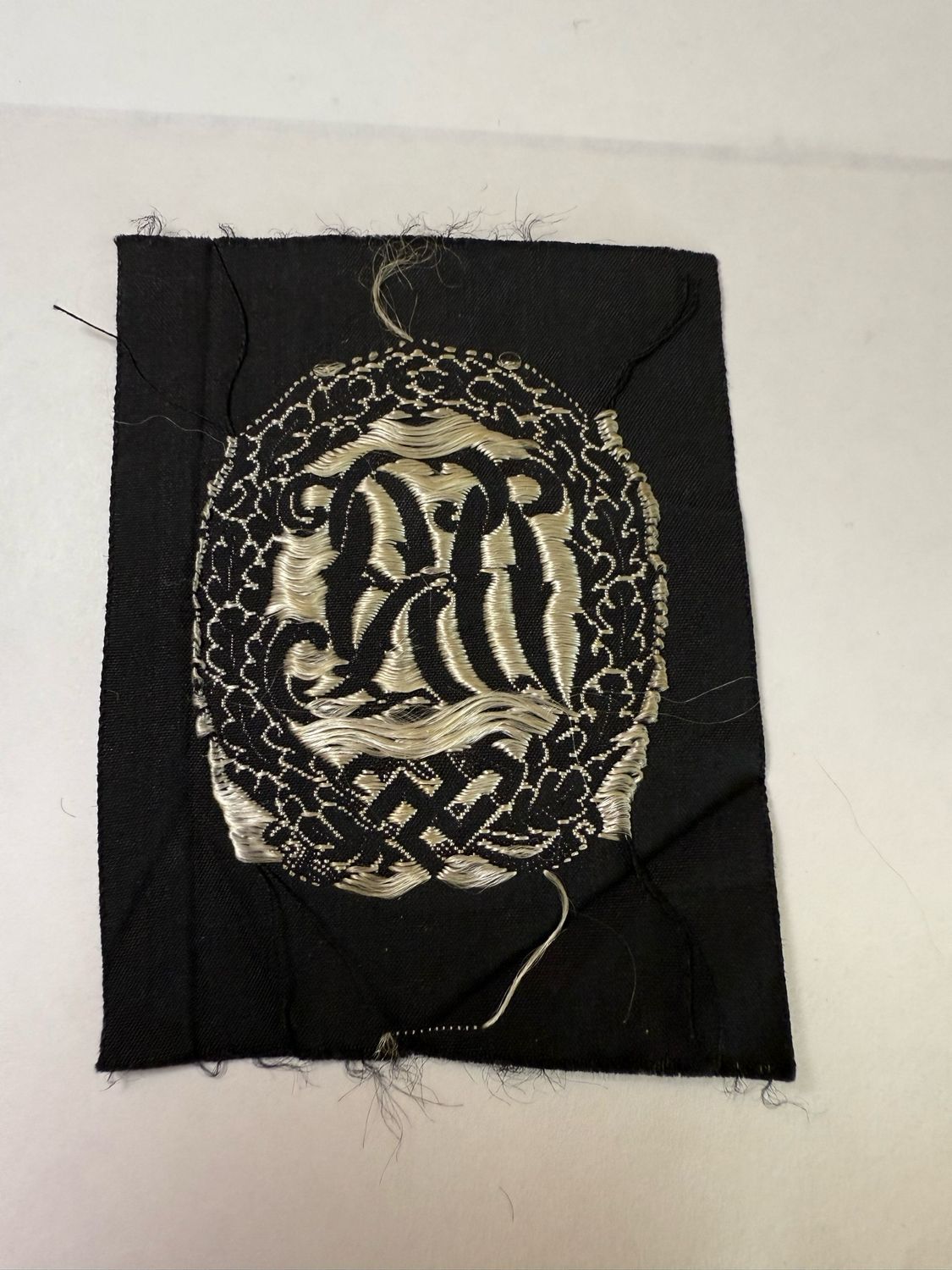Z FACEBOOK AUCTION - German DRL Sports badge In Silver - Cloth Badge Version, STARTING BID $20  *