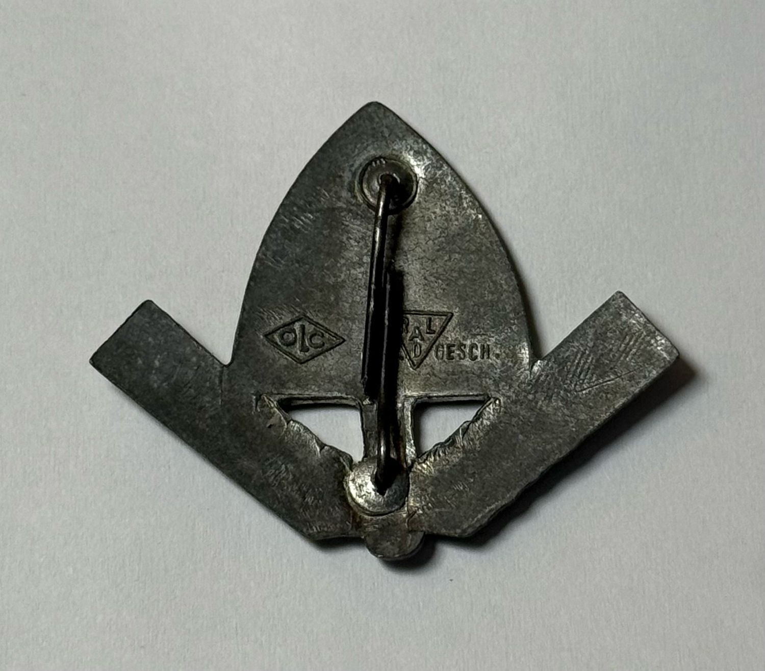 Z FACEBOOK AUCTION - German RAD Cap Badge Reichsarbeitsdienst Labor Service Hat Pin by Overhoff &amp; Co., Lüdenscheid, STARTING BID $25 *