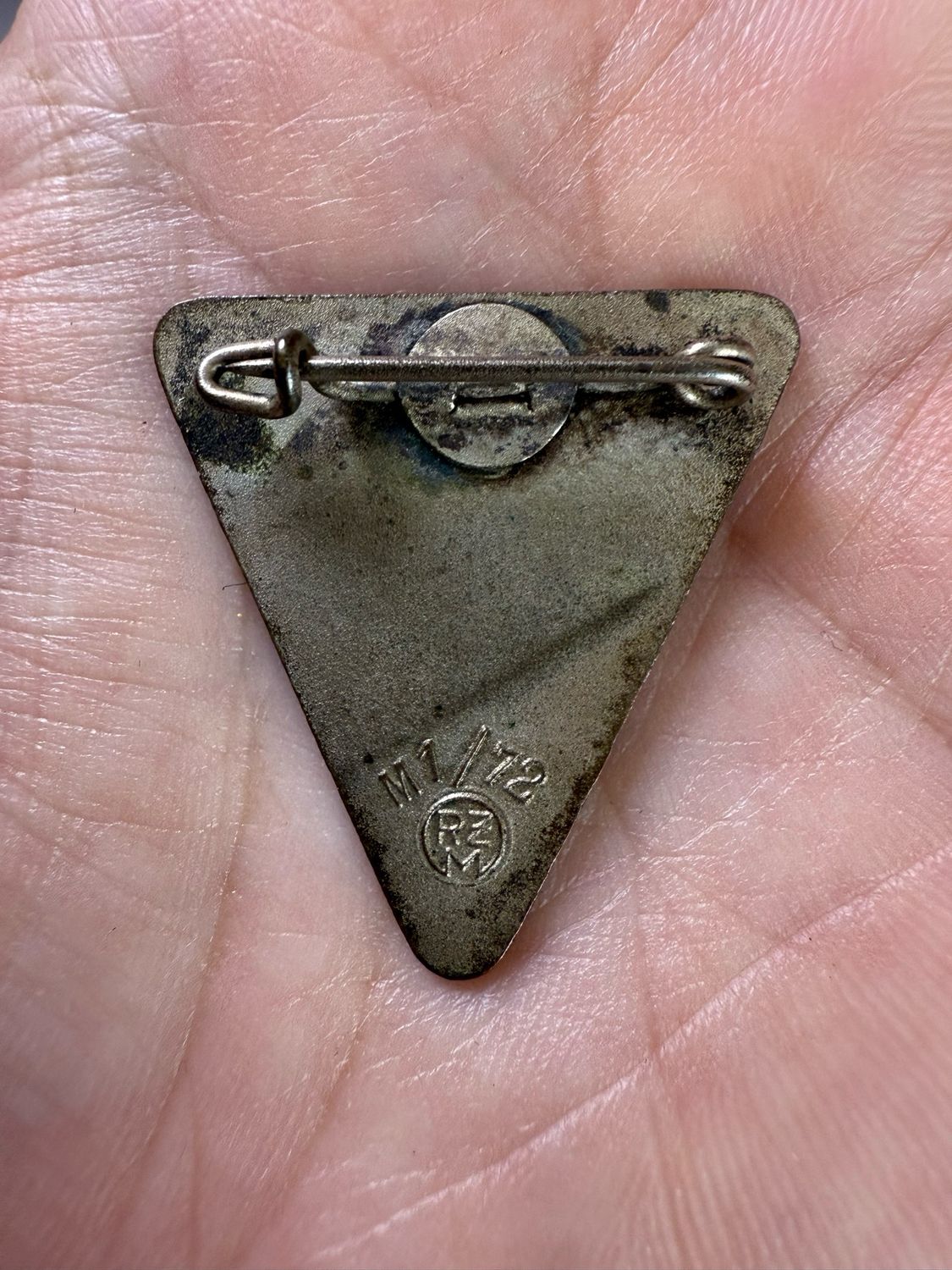 Z FACEBOOK AUCTION - German Third Reich First Pattern &quot;Nat Soz Fraunenschaft&quot; Badge, STARTING BID $15*