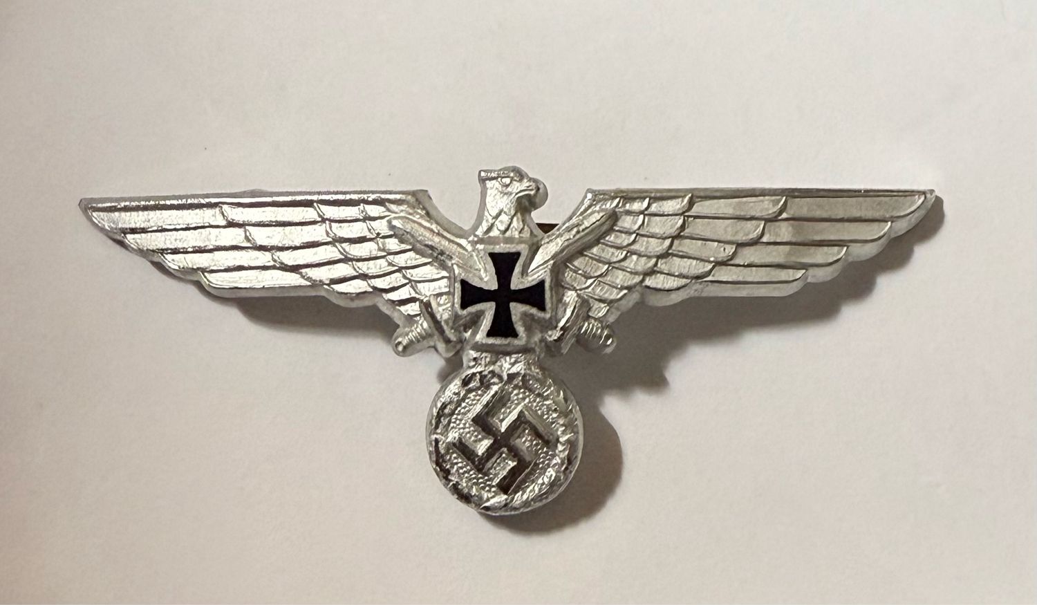 Z FACEBOOK AUCTION - German NSRKB Visor Cap Eagle Insignia Hat Badge Third Reich Veteran&#39;s Organization - STARTING BID $5  *