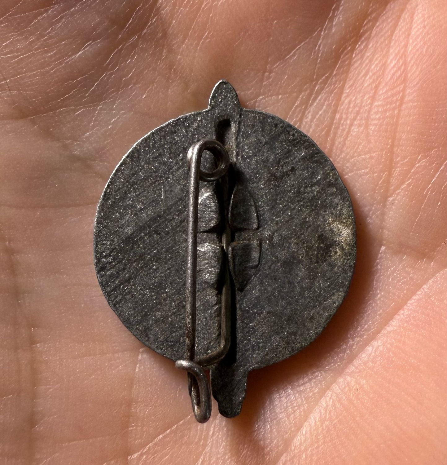 Z FACEBOOK AUCTION - NSKOV German Third Reich Veteran&#39;s Organization Donation Tinnie Badge - STARTING BID $5 *