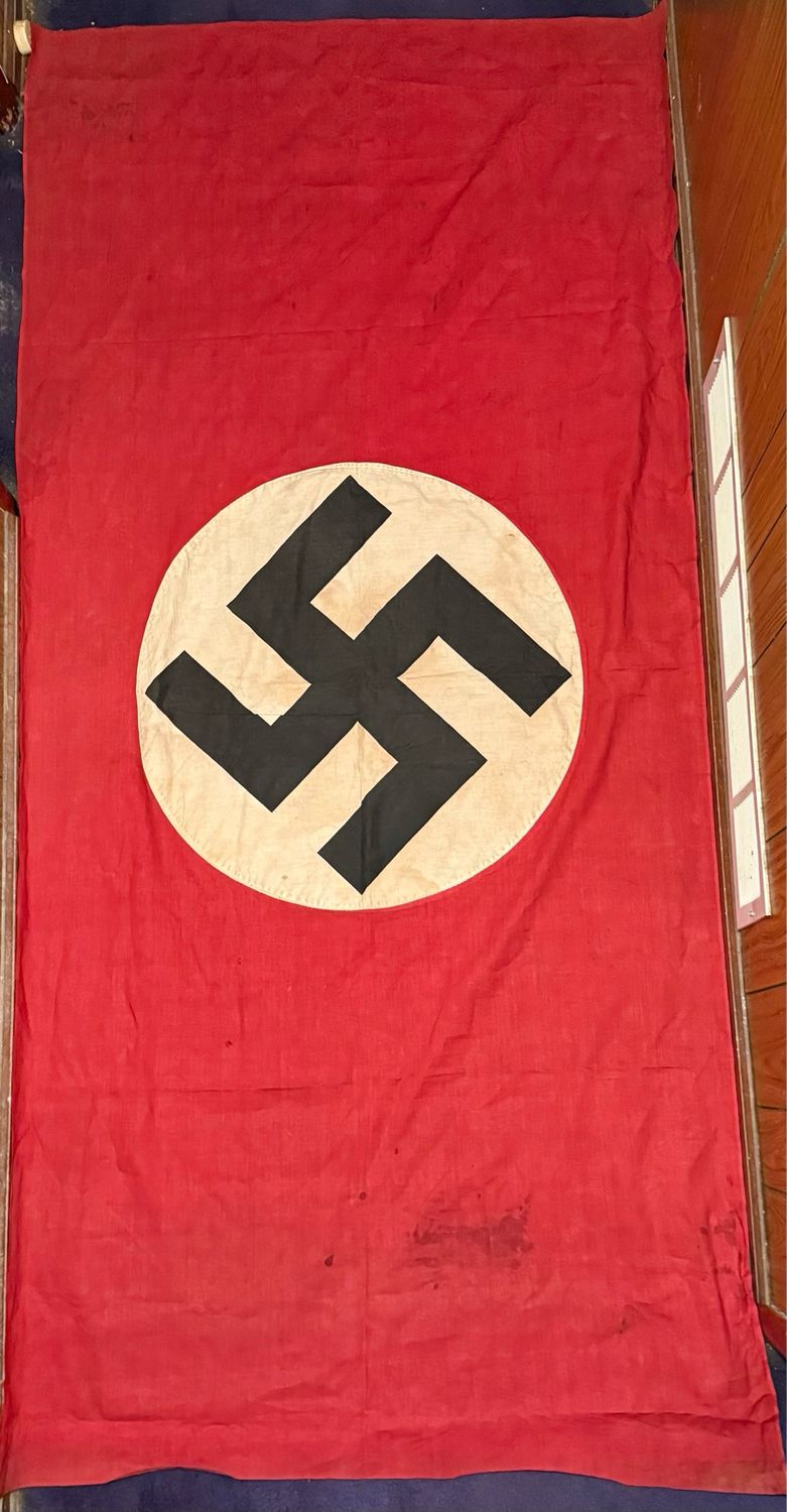 Z FACEBOOK AUCTION - NSDAP Banner Flag 43&quot; x 88&quot; Double Sewn Swaz *