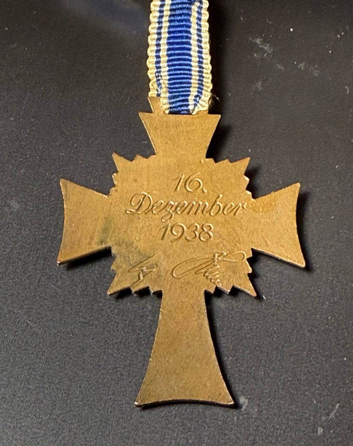 Z FACEBOOK AUCTION - German Mother&#39;s Cross in Bronze with Ribbon, STARTING BID $25  *