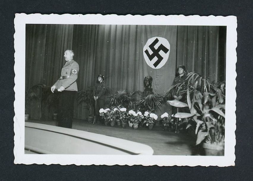 Z German WW2 Photo NSDAP Officer + Adolf Hitler Statue Head Bust + Waffen SS Guards During Ceremony