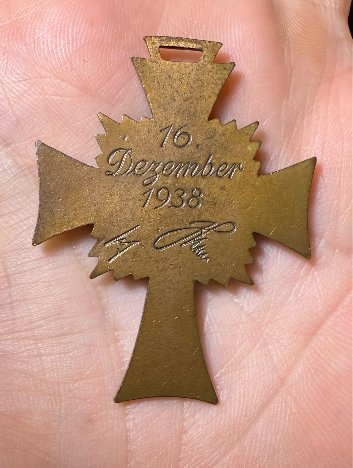 Z MOTHER&#39;S CROSS IN BRONZE SOLD ON FACEBOOK AUCTION GROUP