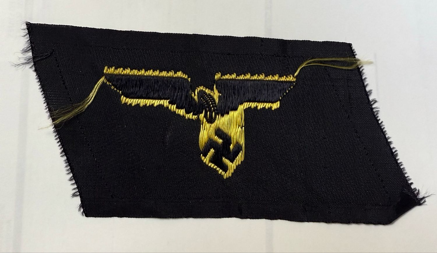 Z FACEBOOK AUCTION - DEUTSCHE REICHSBAHN COLLAR TAB INSIGNIA PATCH UNUSED GERMAN WW2, STARTING BID $10 *