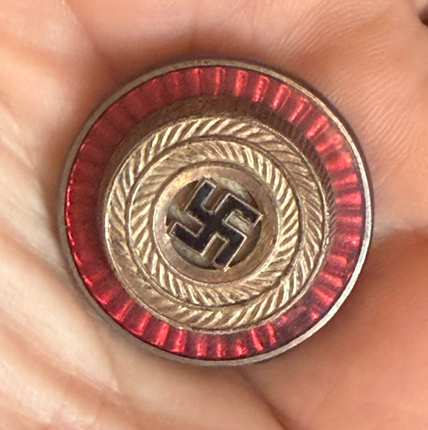 Z FACEBOOK AUCTION - NSDAP POLITICAL VISOR CAP COCKADE - $35 STARTING BID*