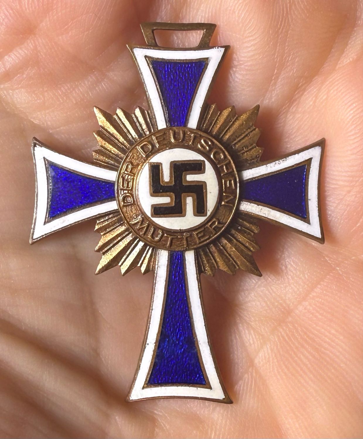 Z FACEBOOK AUCTION - GERMAN MOTHER&#39;S CROSS IN BRONZE, STARTING BID $30 *
