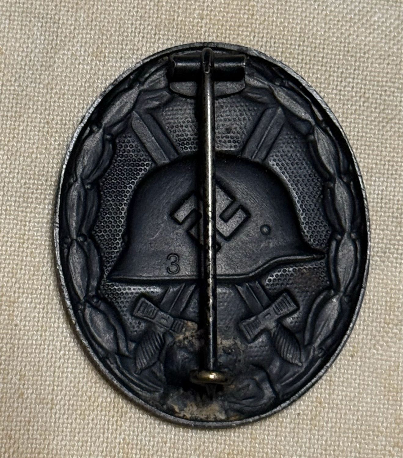 Z FACEBOOK AUCTION - German WW2 Black Wound Badge *