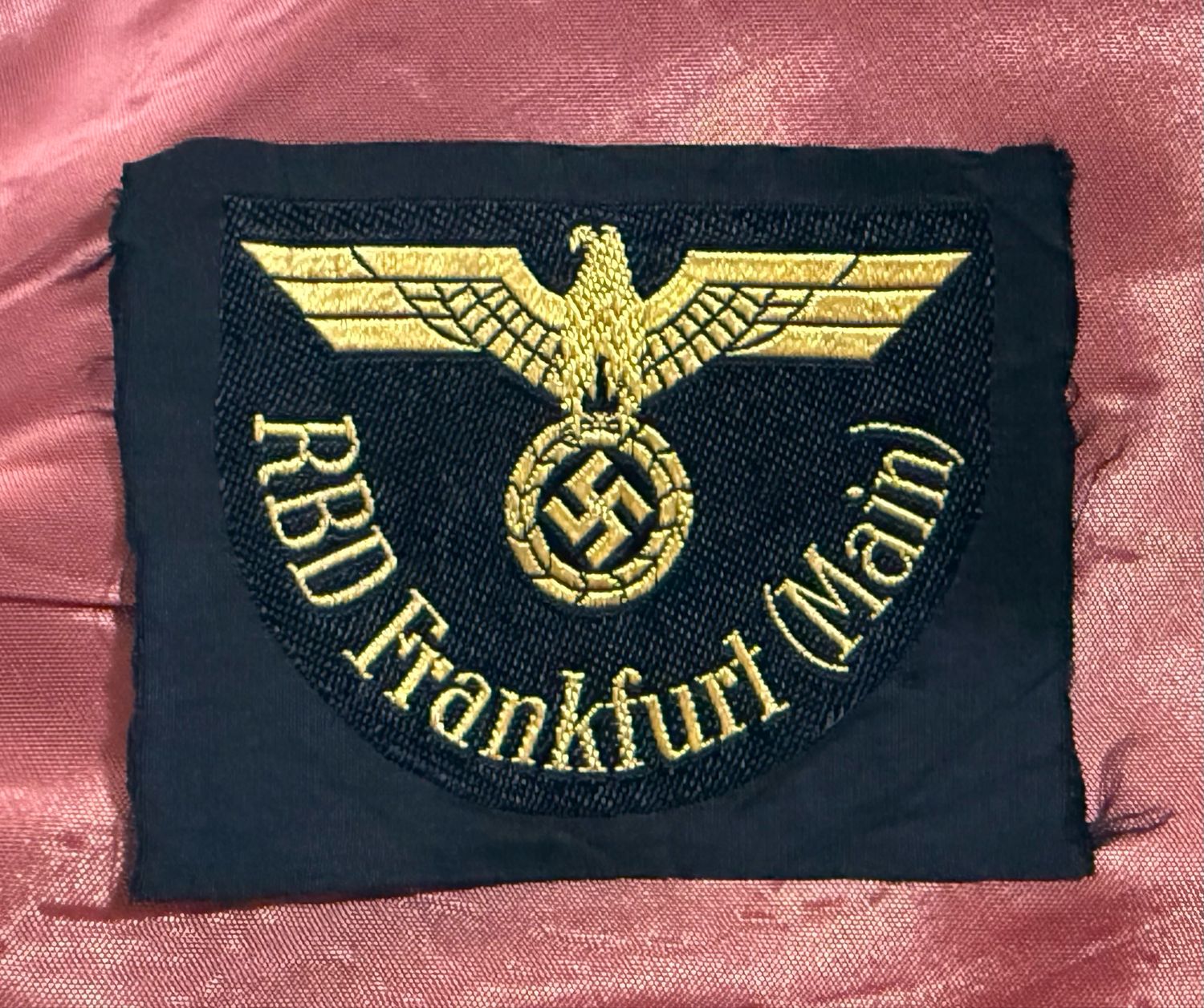 Z FACEBOOK AUCTION - DEUTSCHE REICHSBAHN RBD FRANKFURT SLEEVE INSIGNIA *