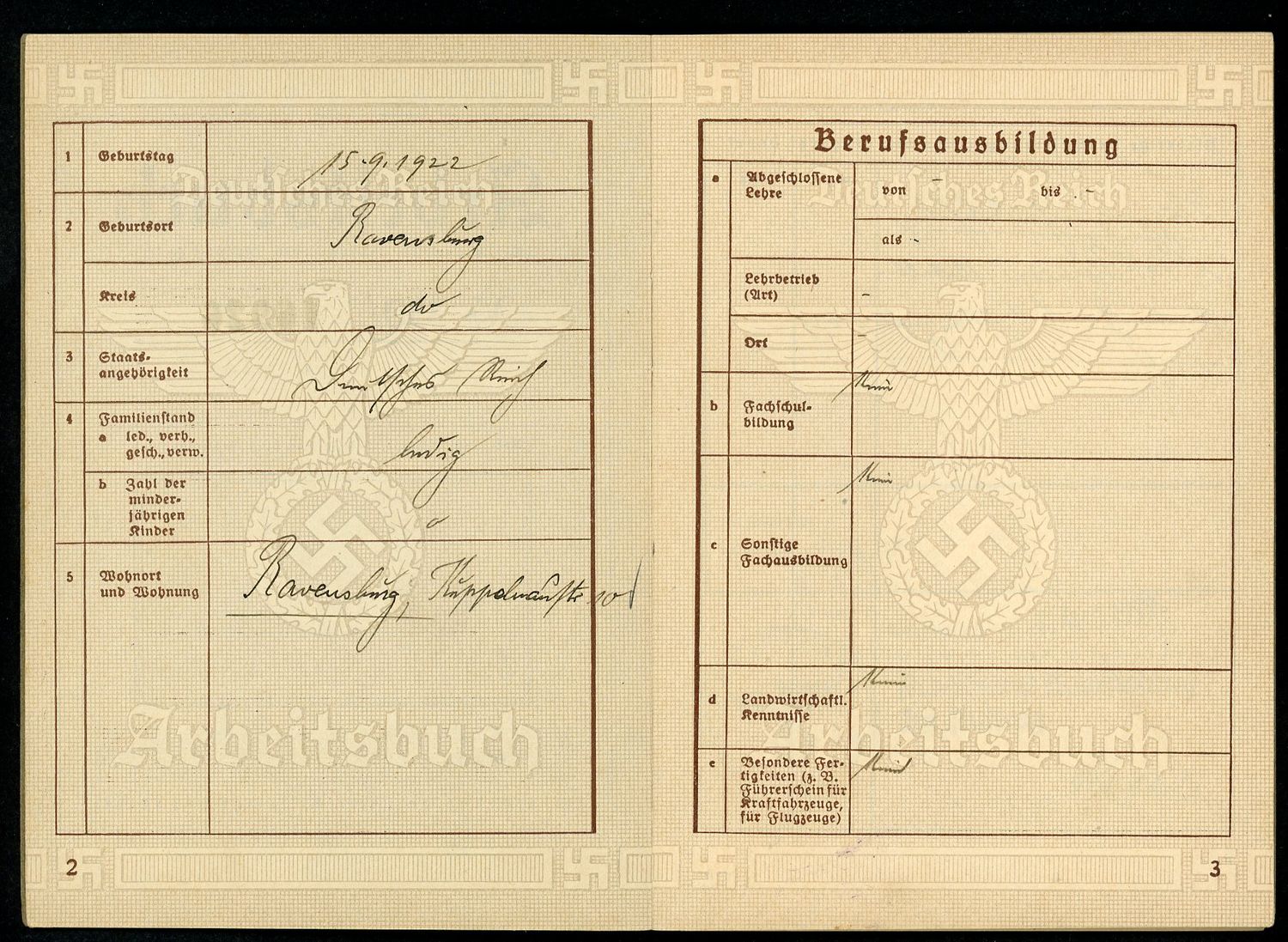 Z FACEBOOK AUCTION - 2ND PATTERN GERMAN WW2 ARBEITSBUCH, DORNIER FACTORY - STARTING BID $12 *
