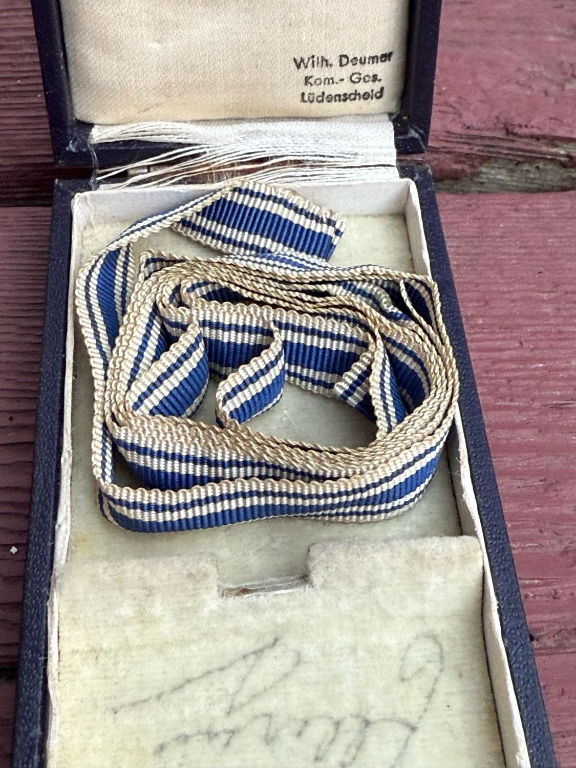 Z FACEBOOK AUCTION - Cased German Mother&#39;s Cross In Gold *