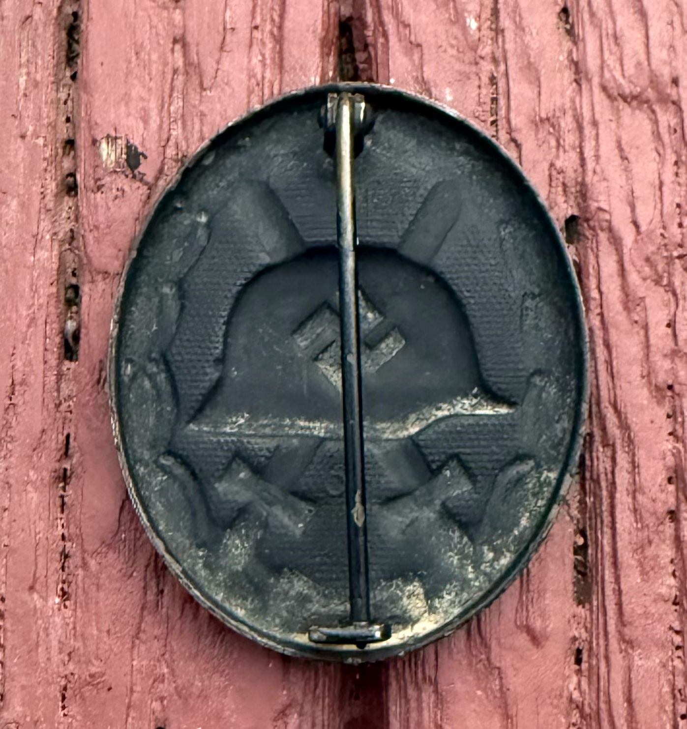 Z FACEBOOK AUCTION - German WW2 Black Wound Badge, Starting Bid $35 *
