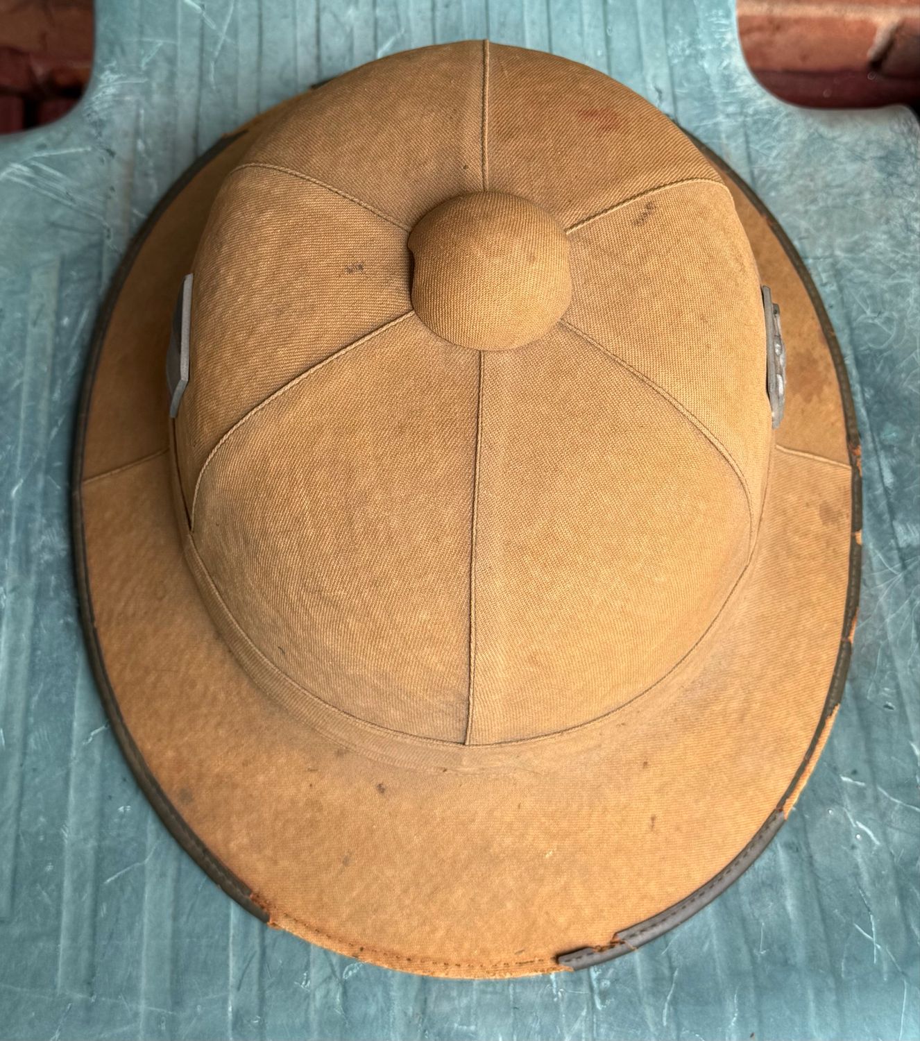 Z FACEBOOK AUCTION - GERMAN WW2 FIRST PATTERN TROPICAL PITH HELMET, AFRIKA KORPS HAT, STARTING BID $250*