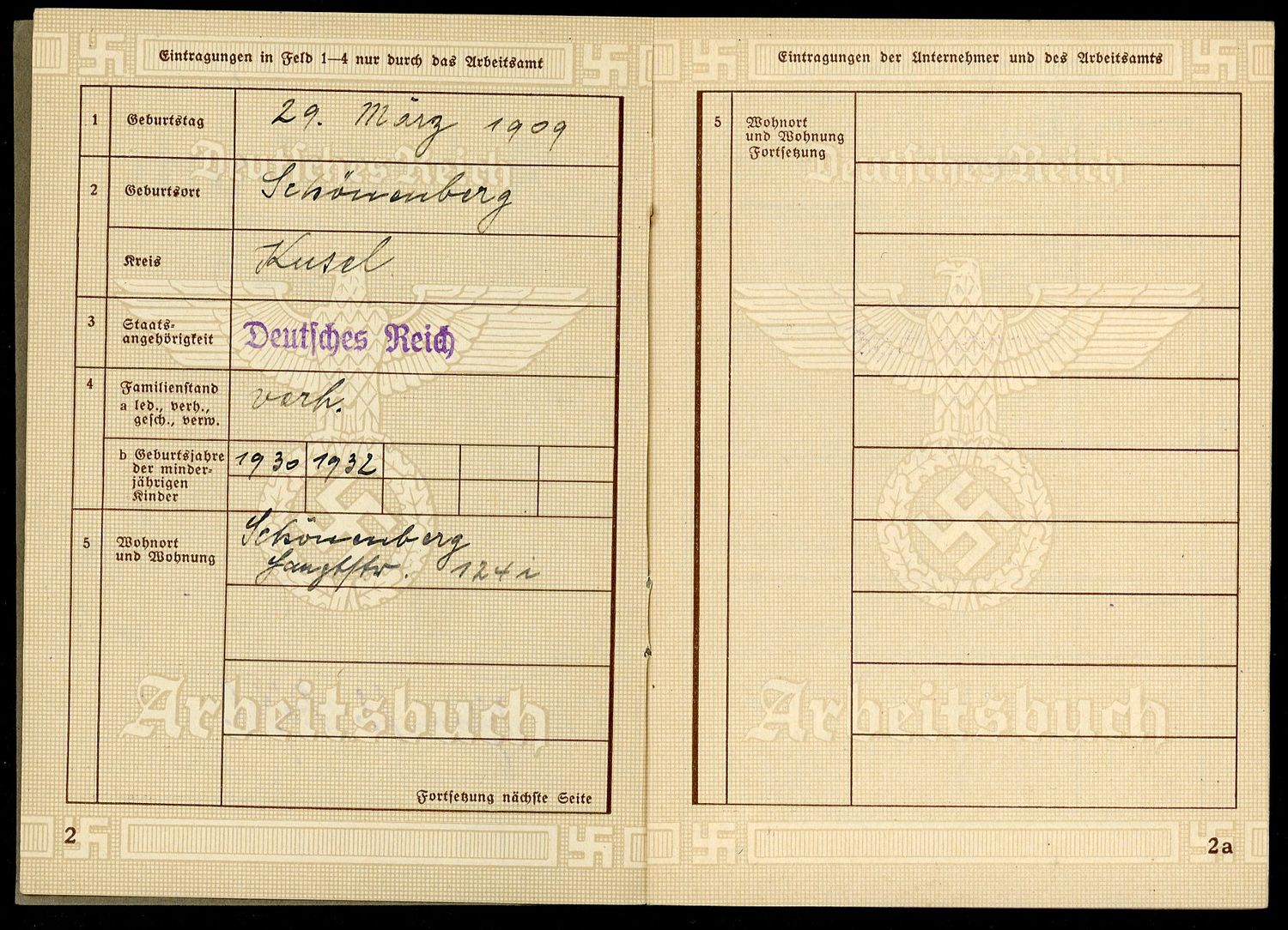 Z FACEBOOK AUCTION - German WW2 2nd Pattern Arbeitsbuch, Starting Bid $12 *