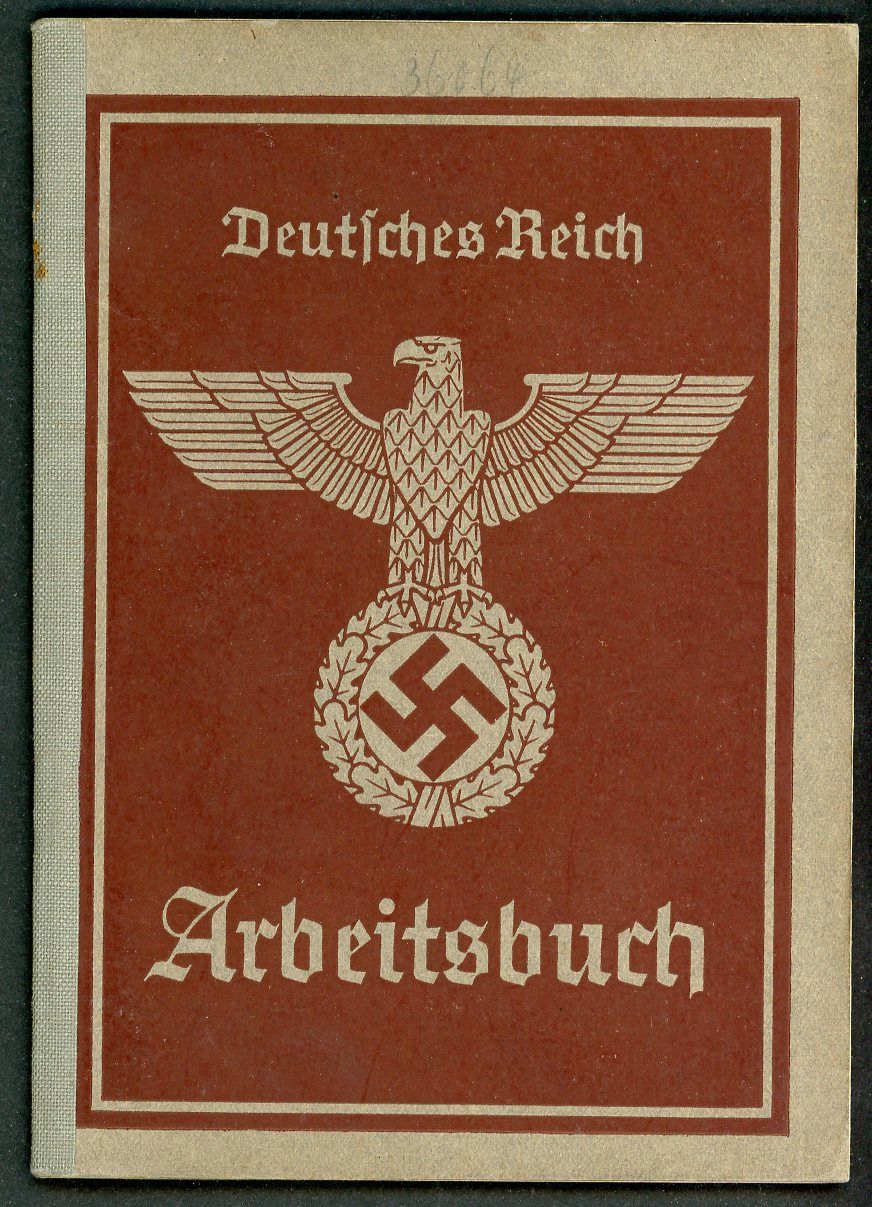 Z FACEBOOK AUCTION - German WW2 2nd Pattern Arbeitsbuch, Starting Bid $12 *