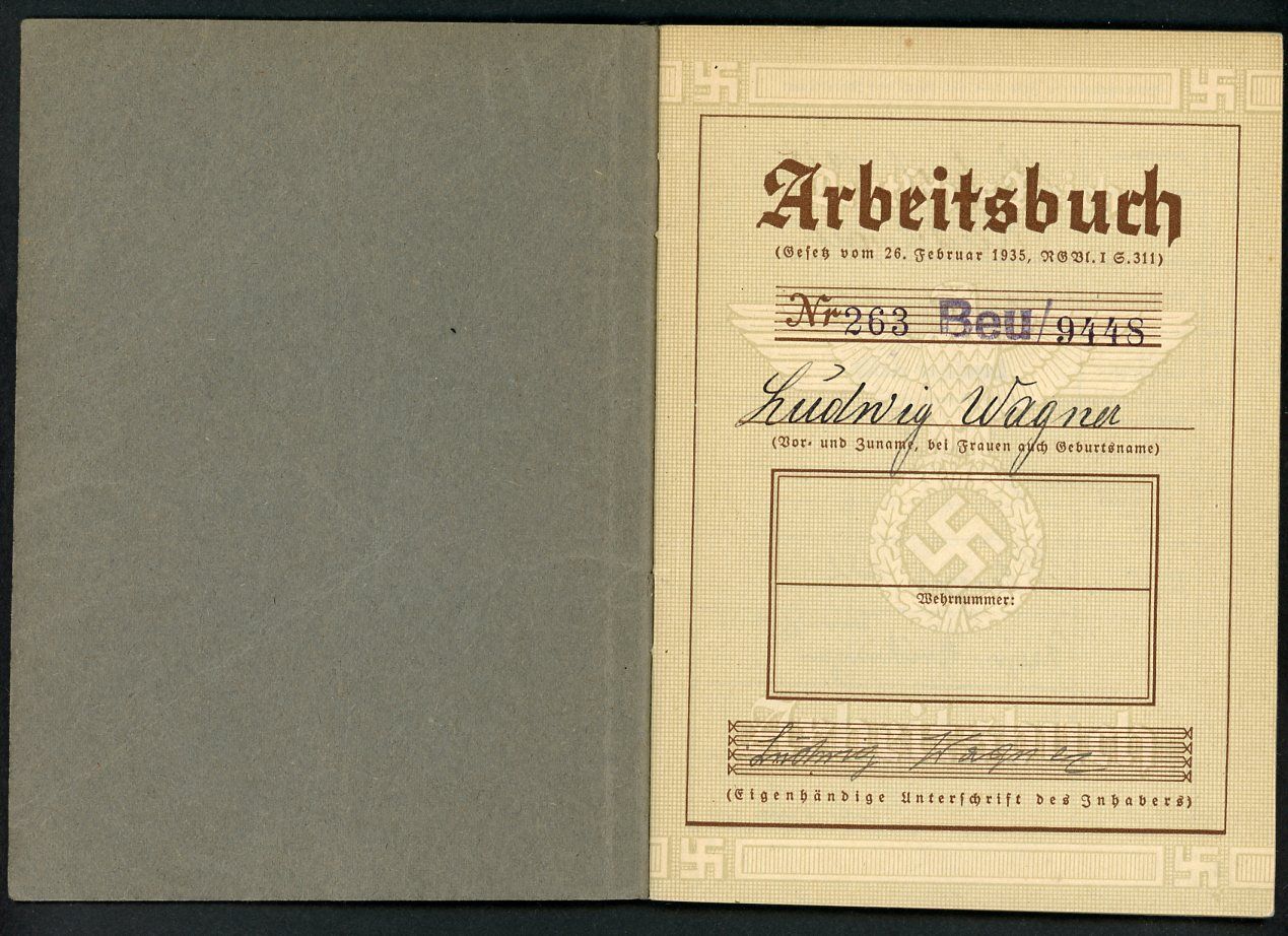 Z FACEBOOK AUCTION - German WW2 2nd Pattern Arbeitsbuch, Civil Engineer, START BID $12 *