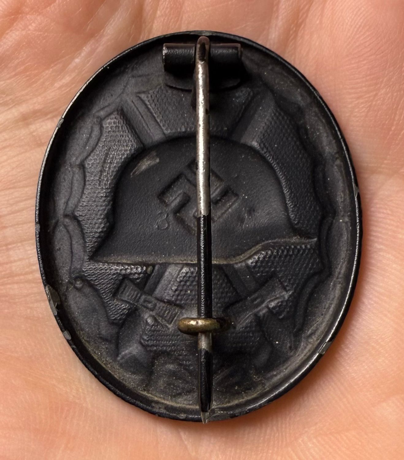Z FACEBOOK AUCTION - German WW2 Black Wound Badge, Starting Bid $35 *