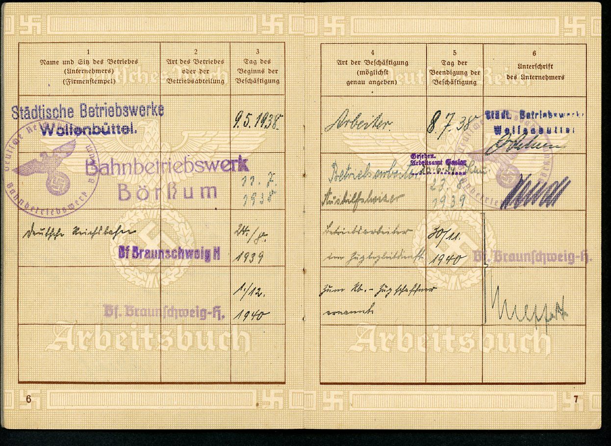 Z FACEBOOK AUCTION - German Arbeitsbuch, 2nd Pattern, Worked Deutsche Reichsbahn Rail Depot Worker 1938 - 1940, STARTING BID $12  *