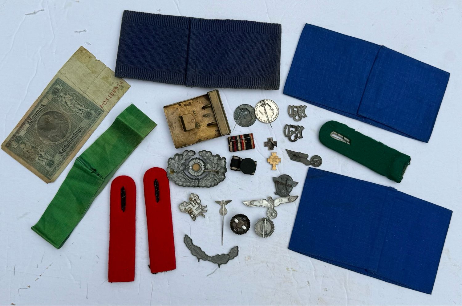 Z FACEBOOK AUCTION - 26 Piece German Lot WW1 Weimar WW2, Armbands, Fire Buckle, Pins, Ribbons, Shoulder Boards, Etc, STARTING BID $10 *