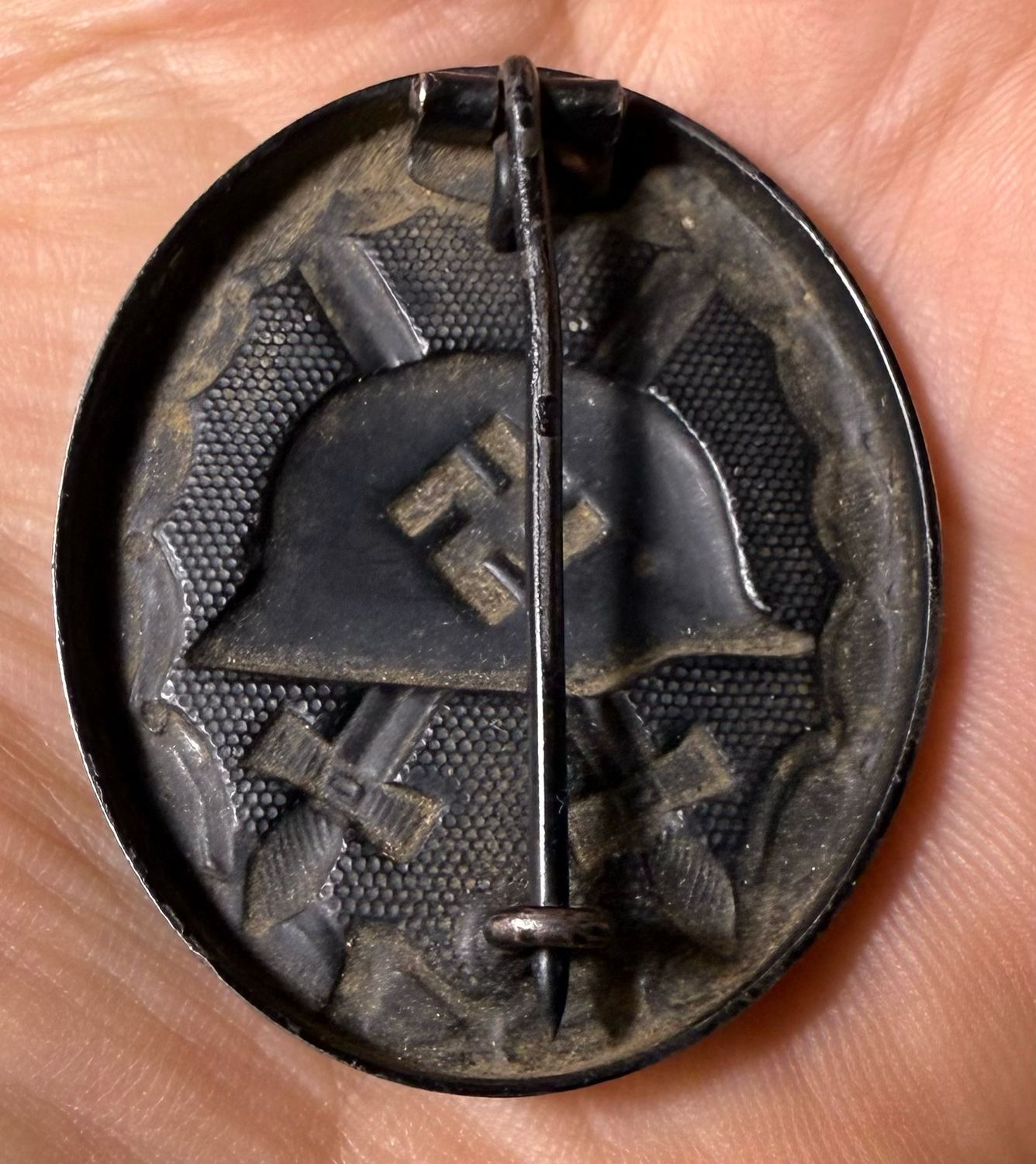 Z FACEBOOK AUCTION - GERMAN WW2 BLACK WOUND BADGE, STARTING BID $35 *