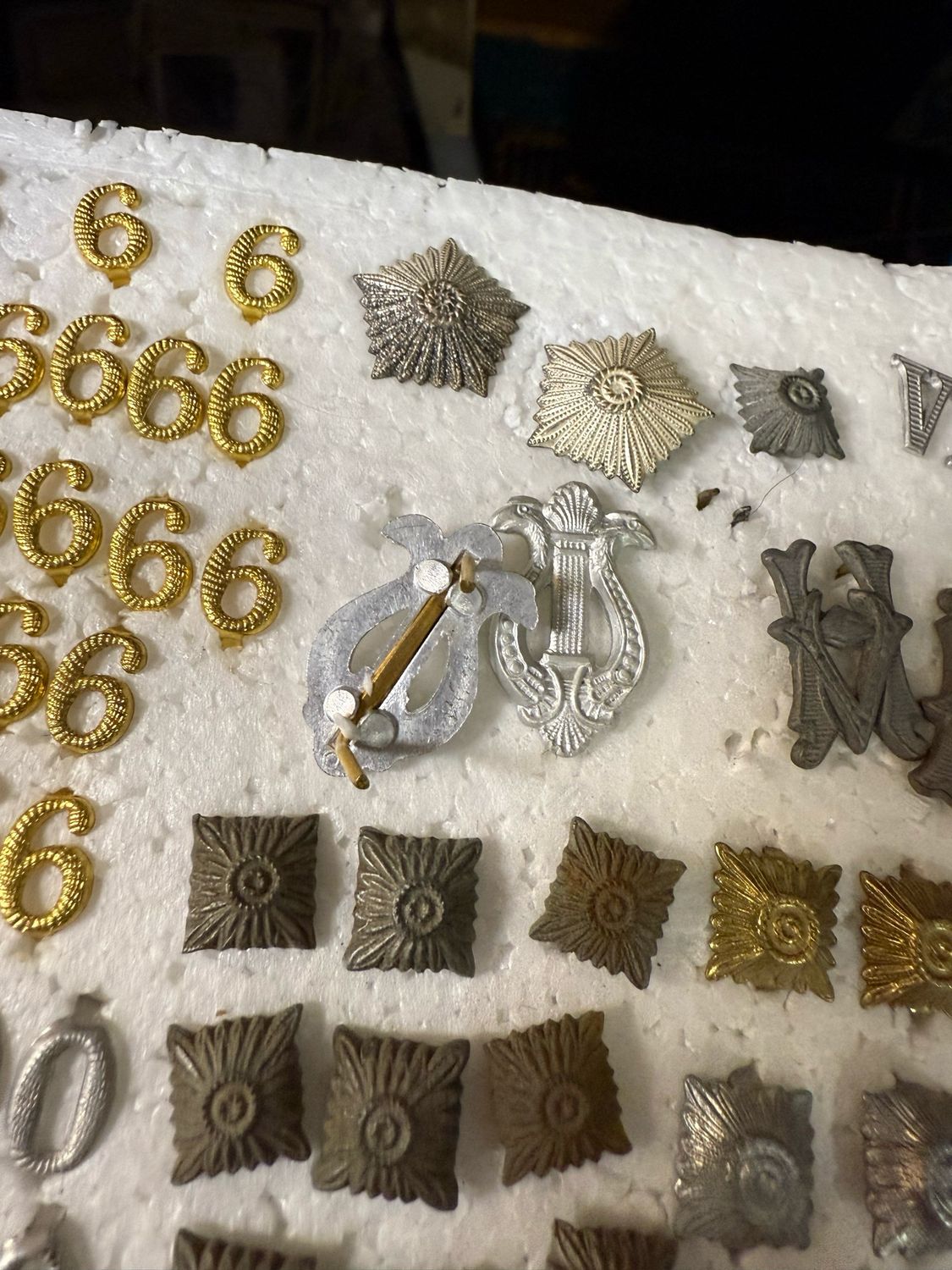 LOT OF OVER 200 GERMAN SHOULDER CYPHERS, RANK PIPS, NUMBERS, ETC *
