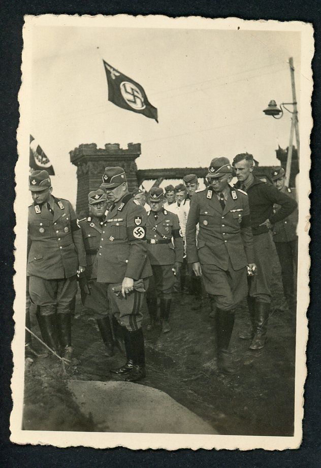 Z FACEBOOK AUCTION - German WW2 Photo RAD Leaders w/ Daggers Inspecting Camp, State Service Flag, Medals, Ribbon Bars, Etc, STARTING BID $5