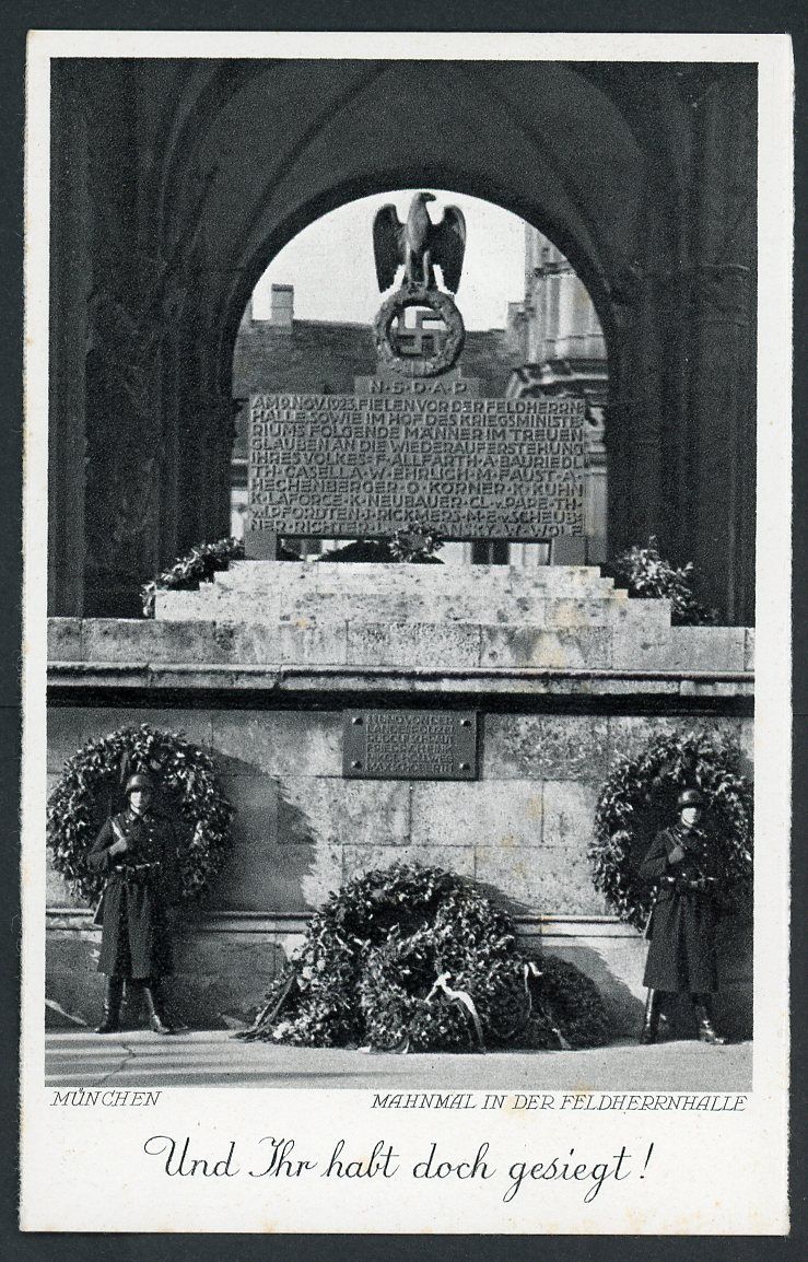 Z FACEBOOK AUCTION - Feldherrnhalle Monument with SS Guards in Munich German WW2 era Postcard, STARTING BID $5