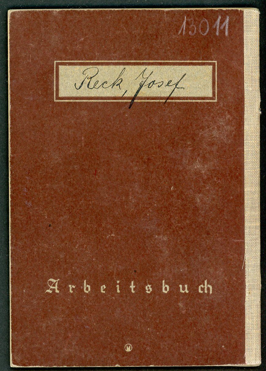 Z FACEBOOK AUCTION - German WW2 2nd Pattern Arbeitsbuch Used Through The End of 1945, RAD Service, Iron Worker, STARTING BID $12 *