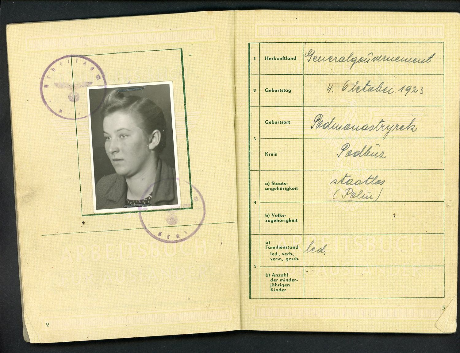 Z FACEBOOK AUCTION, RARE German WW2 Deutsches Reich Arbeitsbuch Fur Auslander Foreigner, Girl From Poland/Ukraine, STARTING BID $25 *