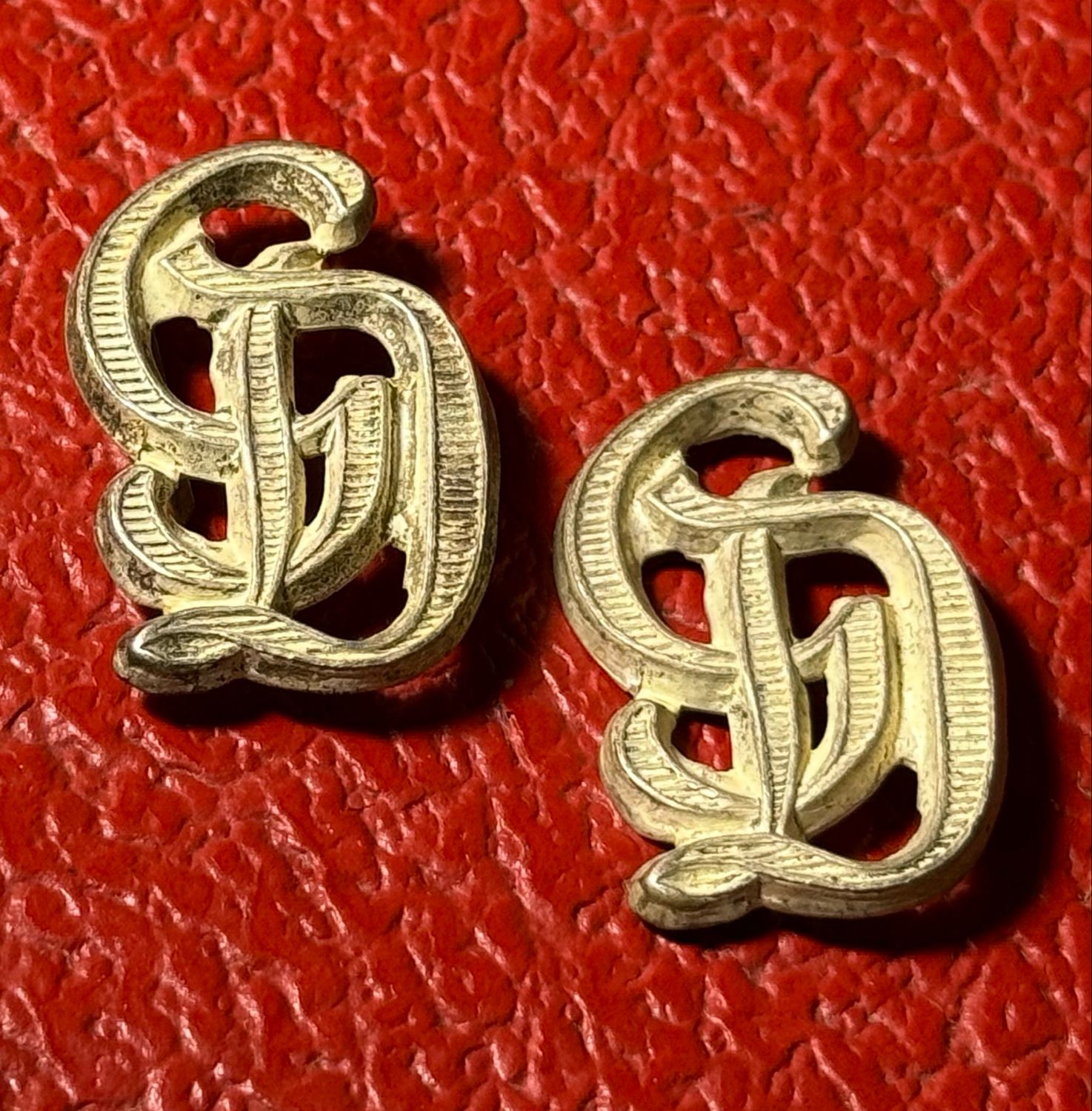 Z FACEBOOK AUCTION - Rare Pair of German Grossdeutschland Shoulder Board GD Cyphers - STARTING BID $100 *
