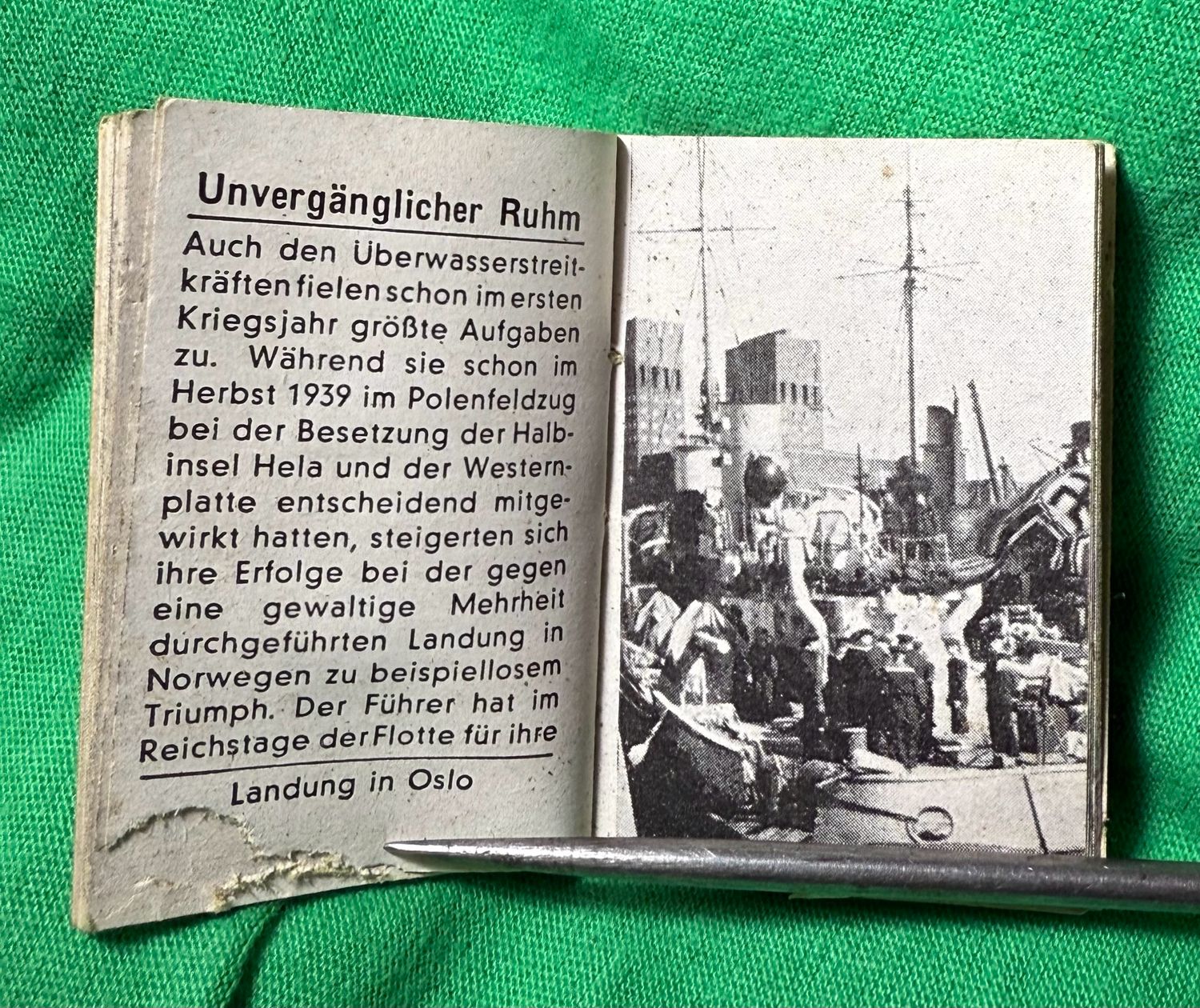 Z FACEBOOK AUCTION- German DRK Mini Booklet Des Fuhrers Kampf Zur See - Adolf&#39;s War At Sea 1939 and 1940 - STARTING BID $5