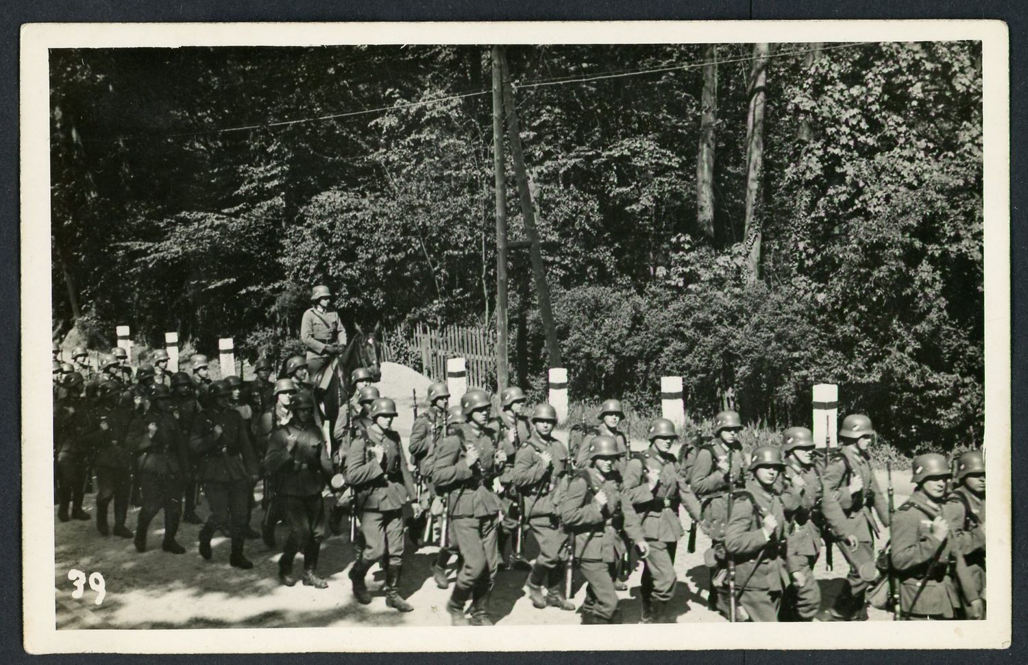 Port Photo Wehrmacht Infantry Soldiers March, Officer On Horse Helmets Rifles