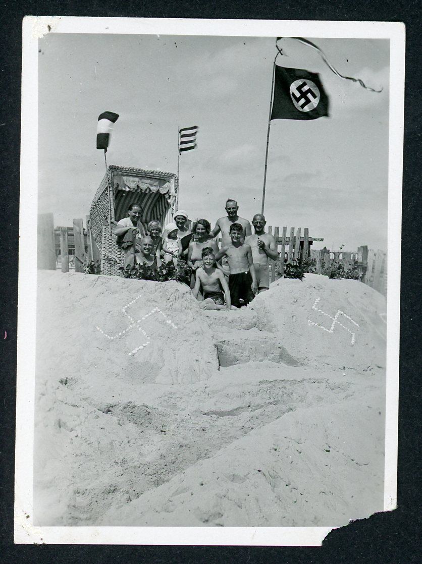 Z FB AUCTION - German Photo Pro Adolf Family At The Beach with NSD@P Flag and 2 swaz made of rocks