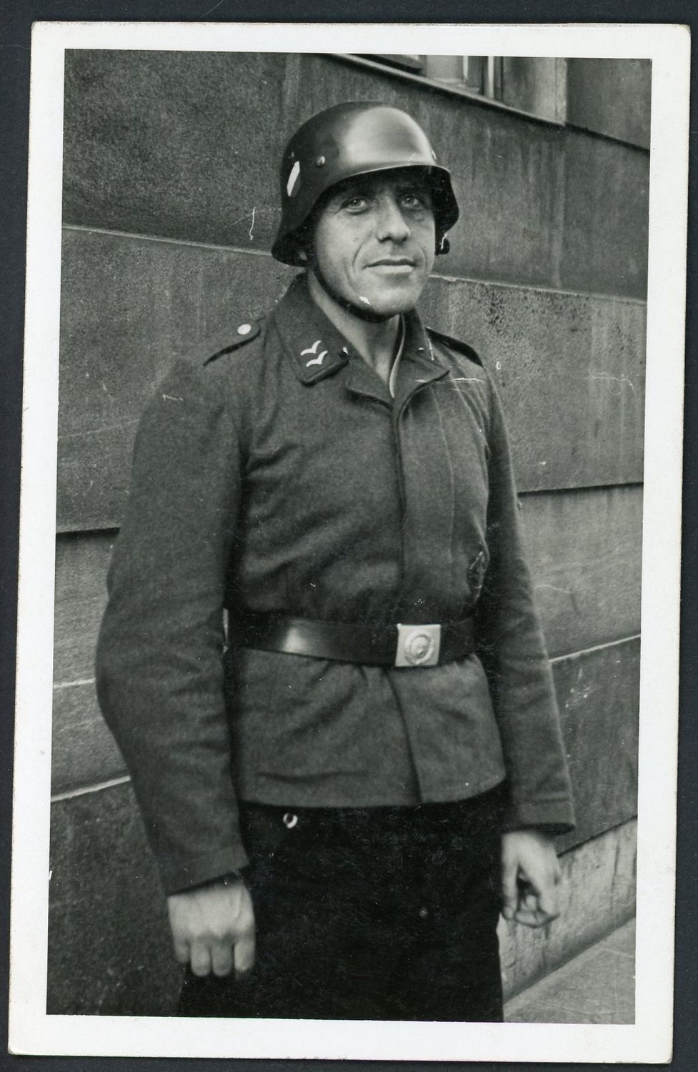 Z FB AUCTION - Luftwaffe Soldier in Helmet, RLB Belt Buckle, Flak Collar Tabs, German WW2 Photo