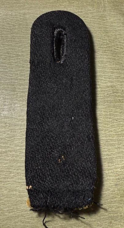 Z FACEBOOK AUCTION - German WW2 German Bahnschutz Polizei Railway Police Shoulder Board + Winged Wheel + 14 Cyphers - STARTING BID $25 *