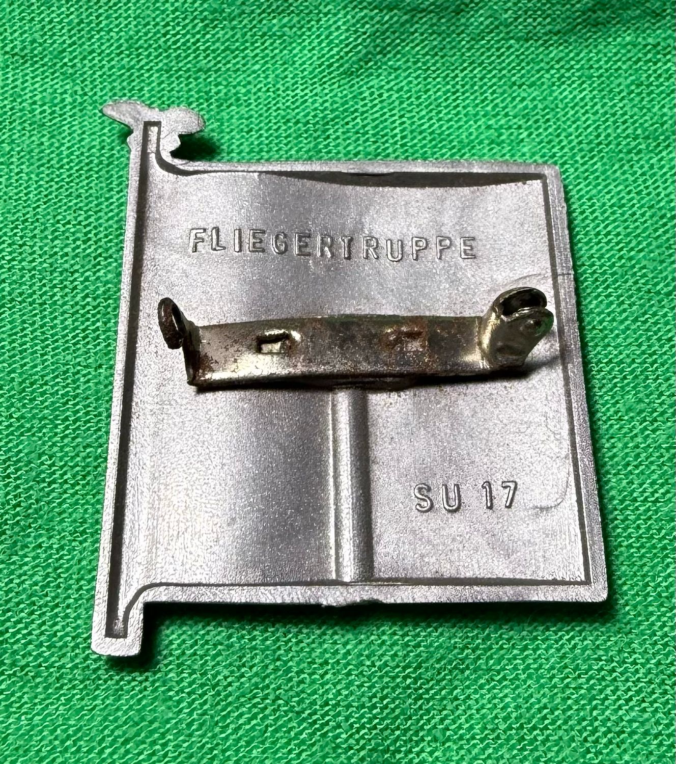 Z FACEBOOK AUCTION - German WHW Luftwaffe Flag Pin For Fliegertruppe, 5 swaz front, Winter Relief
